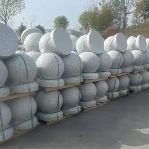 河南 白麻花岗岩石材圆球，石球，挡车球，隔离球，景观石球，风水球等