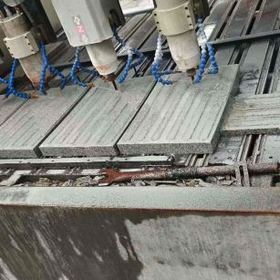 河南 芝麻白花岗岩荔枝面盲道雕刻