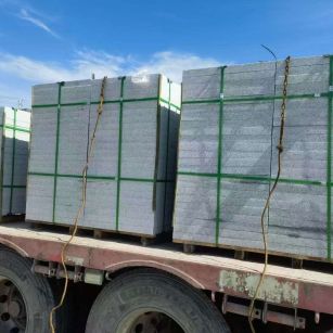 河南 芝麻白花岗岩地铺石装车日常