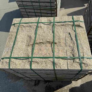 河南 黄金麻花岗岩石材自然面蘑菇石成品