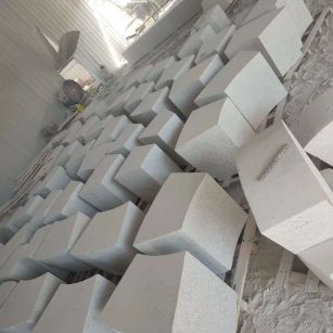 河南 白麻花岗岩异形坐凳