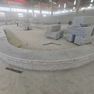 河南 芝麻白异形坐凳，自然面光面弧形加工