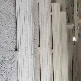 河南 花岗岩厂家带你看白麻花岗岩门楼大柱柱皮