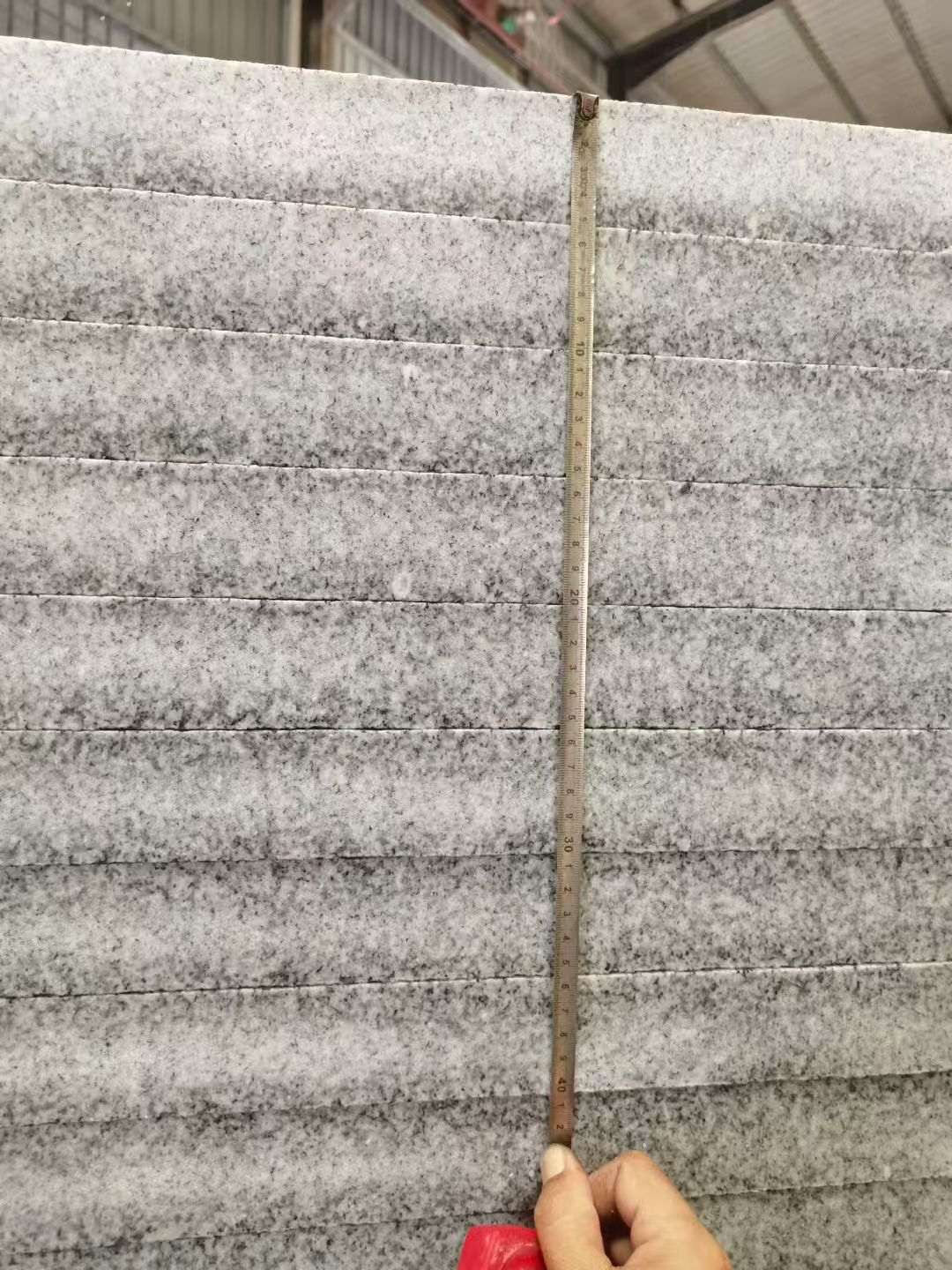 河南 芝麻白火烧成品厚薄均匀，B料价格接近A料质量