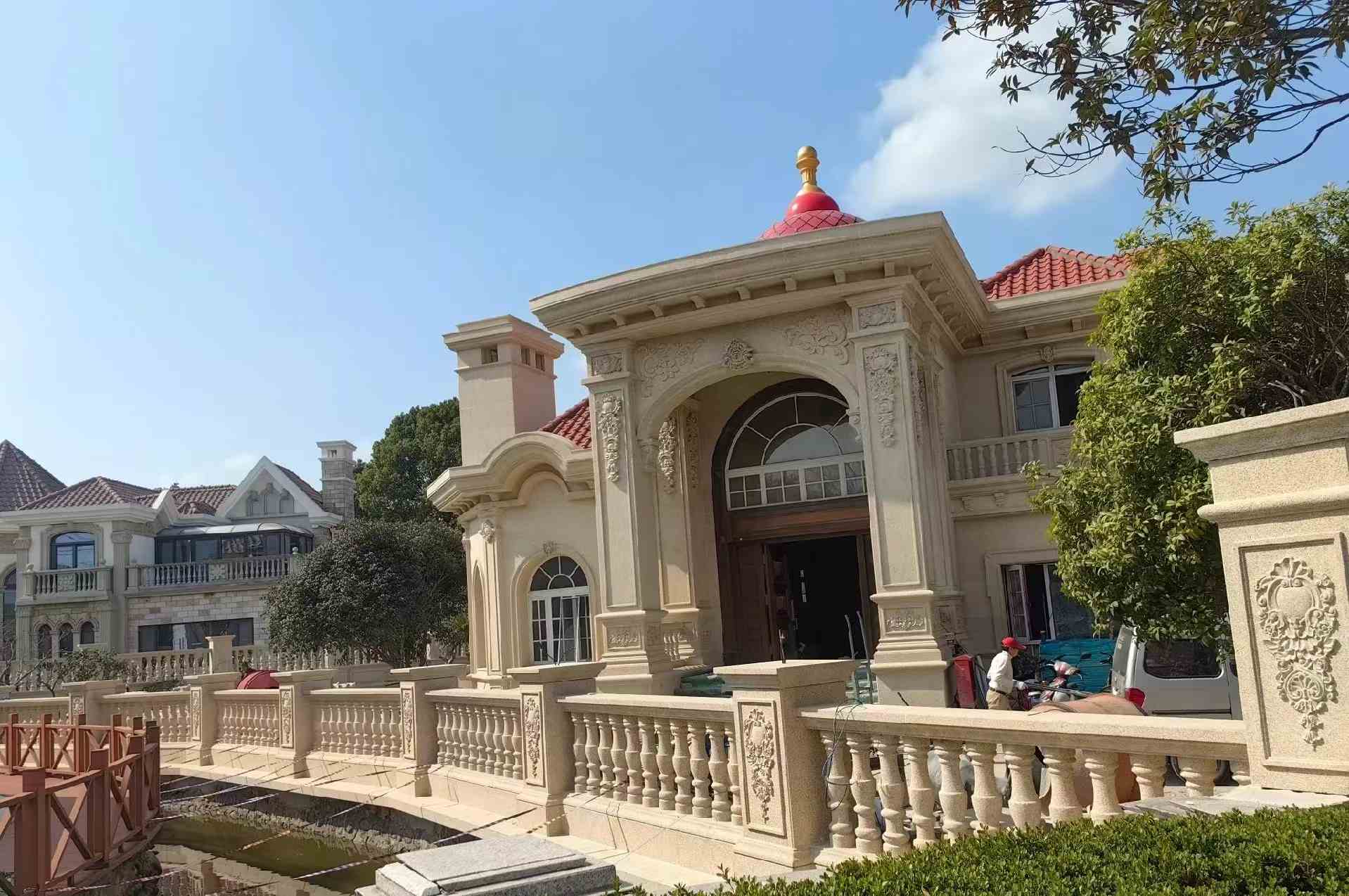 河南 黄金麻花岗岩欧式别墅