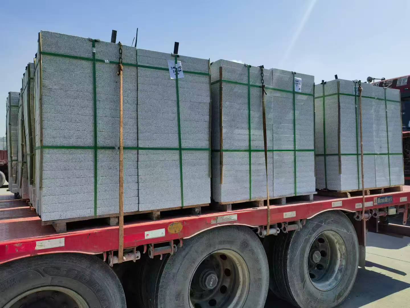 河南芝麻白花岗岩出货日常地铺石