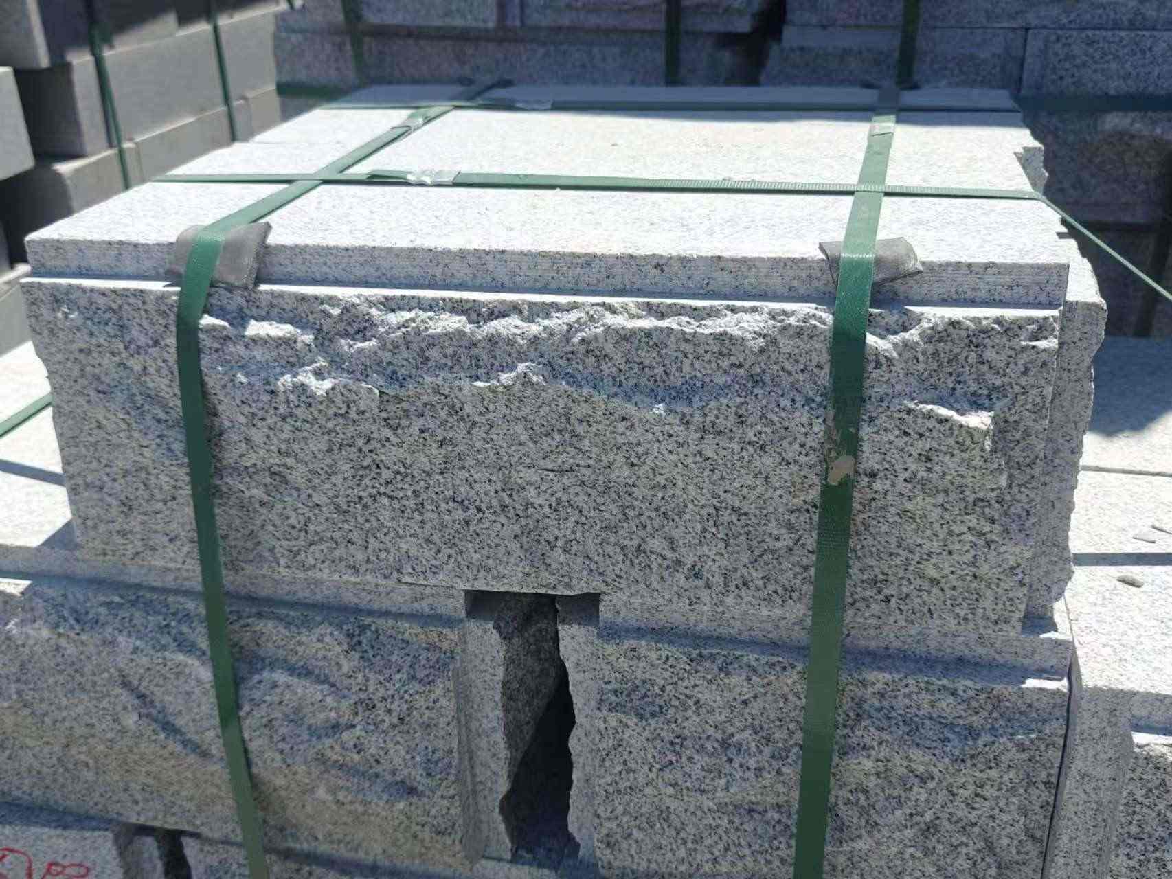 河南 芝麻白花岗岩自然面成品