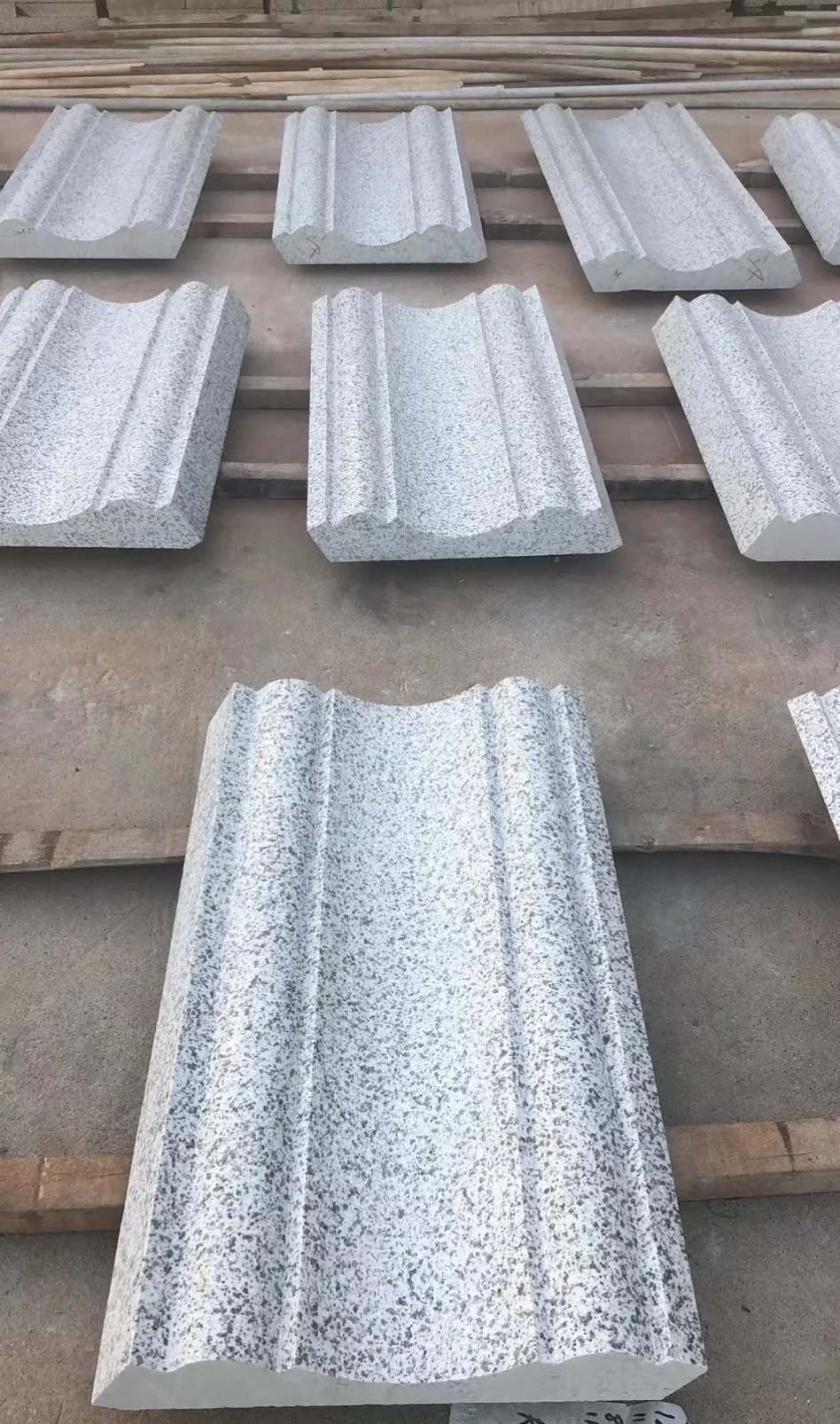 河南 白麻花岗岩光面别墅线条