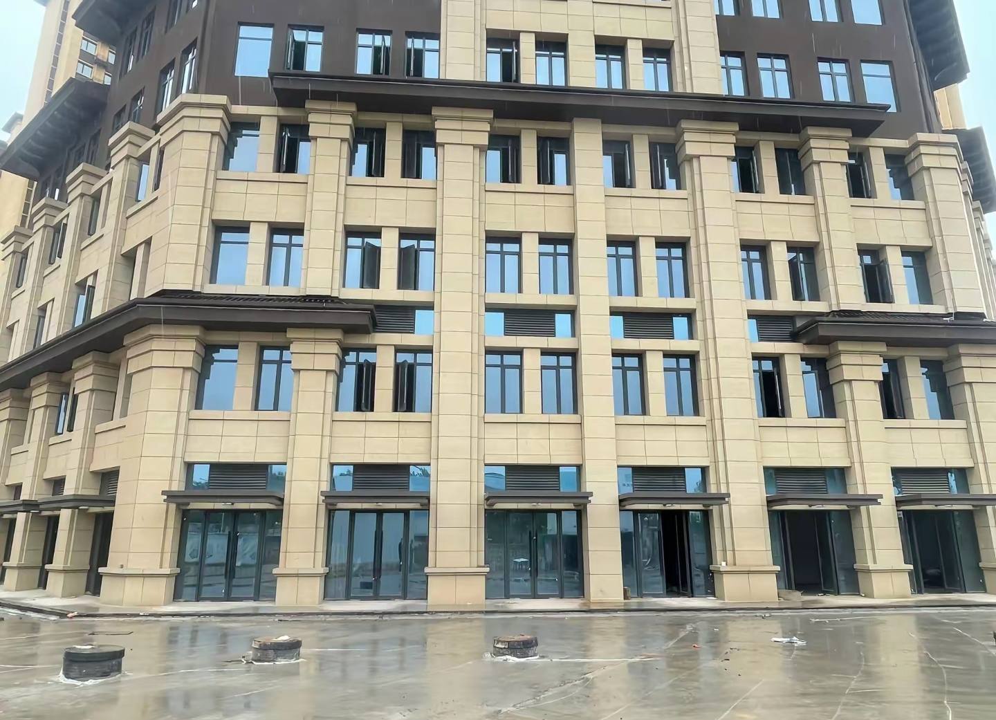 河南 黄金麻花岗岩荔枝面小区外墙干挂