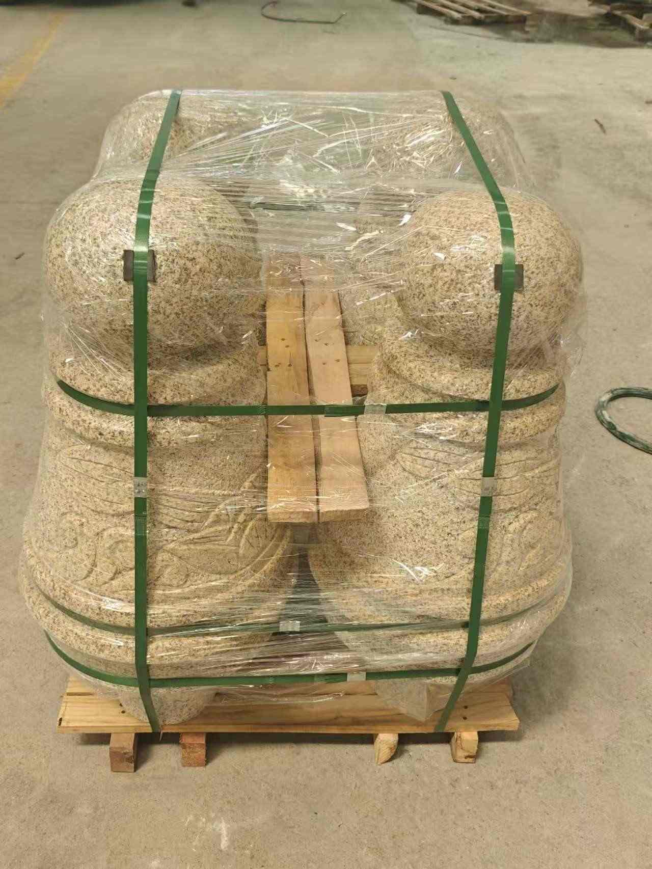 河南 黄金麻异形定制雕花——棒棒糖挡车柱