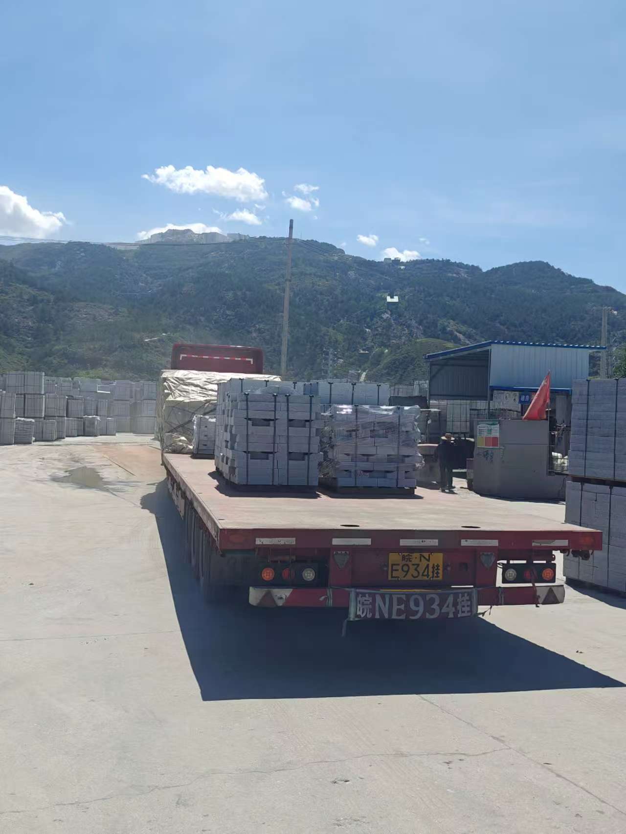 河南 芝麻白仿形路沿石，直形路沿石