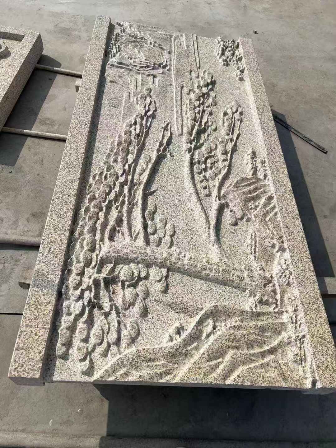 河南 黄金麻雕刻板浮雕迎客松