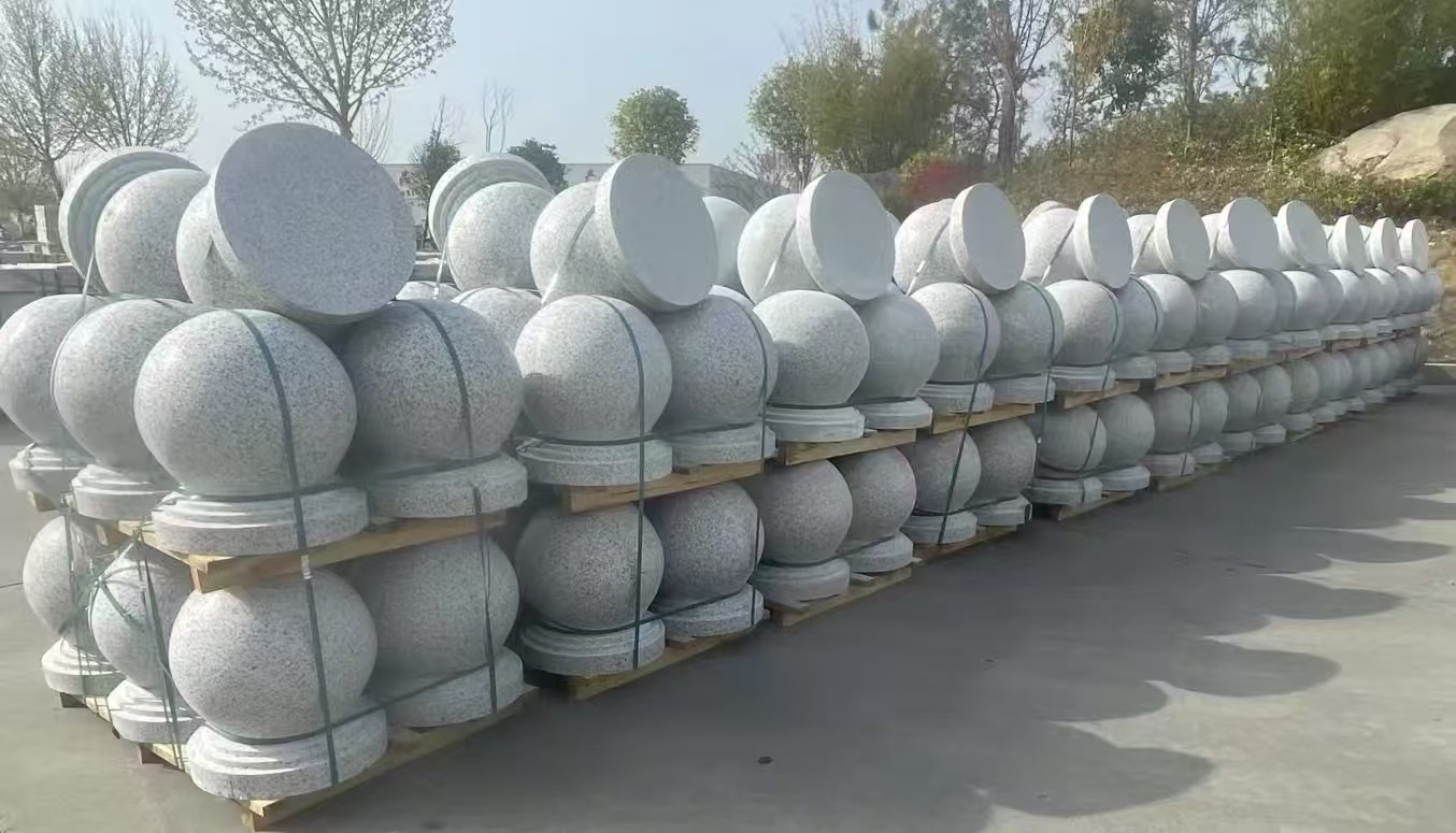 河南 白麻花岗岩石材圆球，石球，挡车球，隔离球，景观石球，风水球等