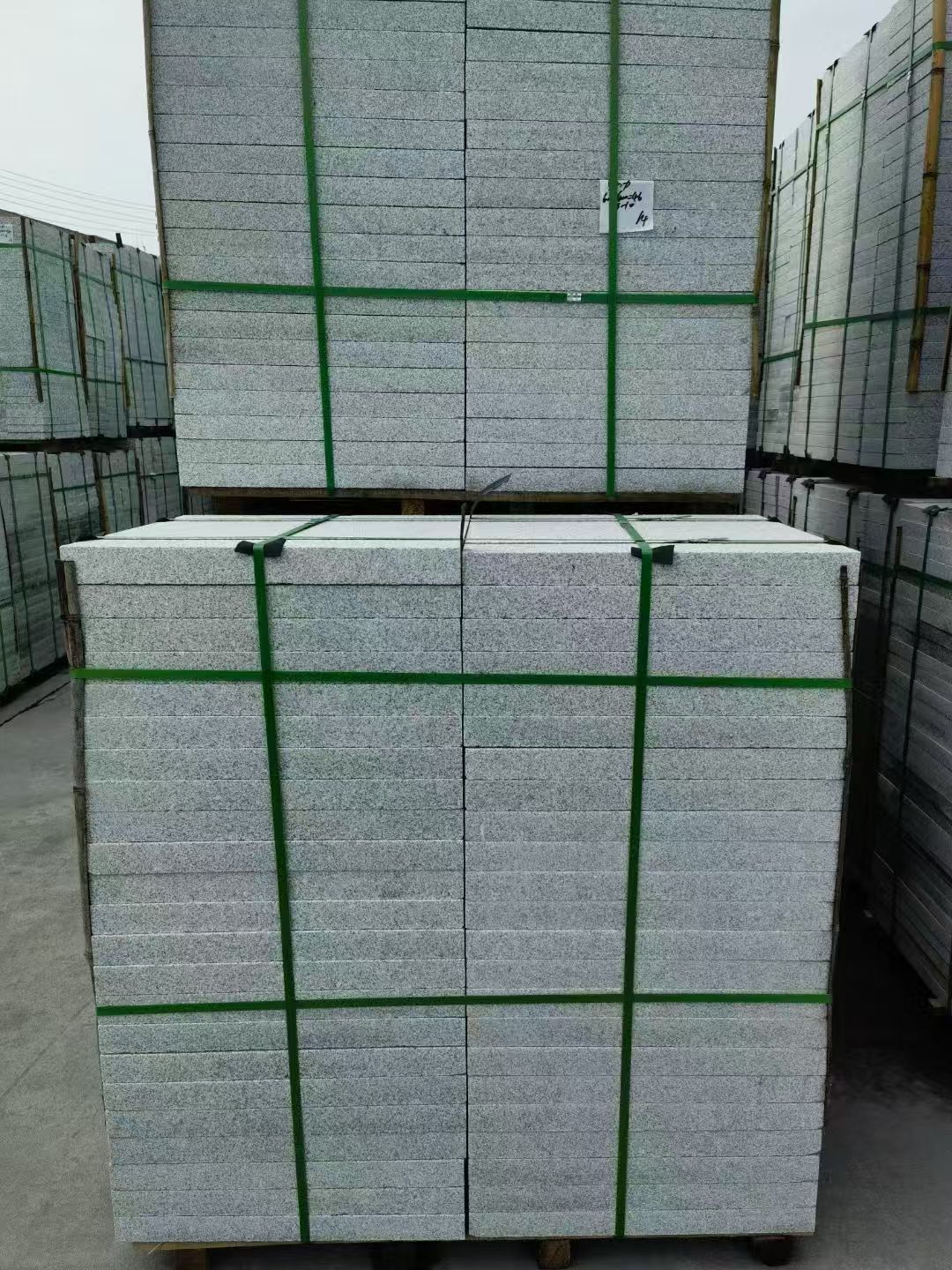 河南 芝麻白火烧，园林广场市政工程地铺石，1.8~5.0厚均有现货