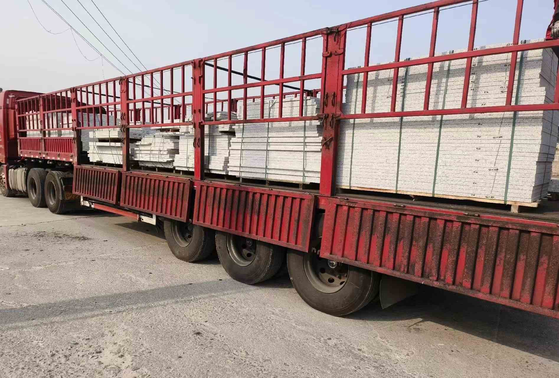 河南 白麻荔枝面外墙干挂，工厂装车日常