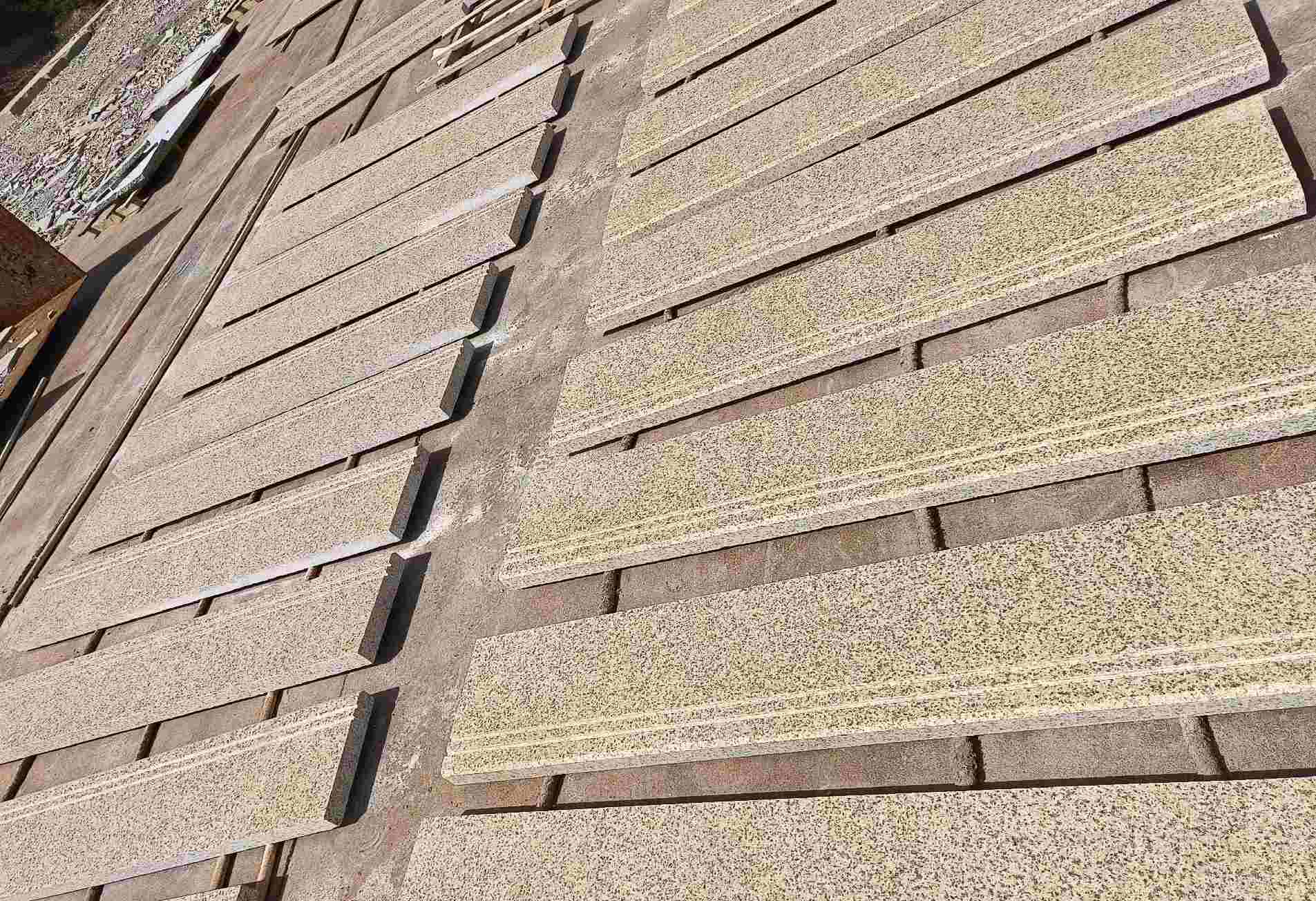 河南 黄金麻花岗岩光面楼梯踏步