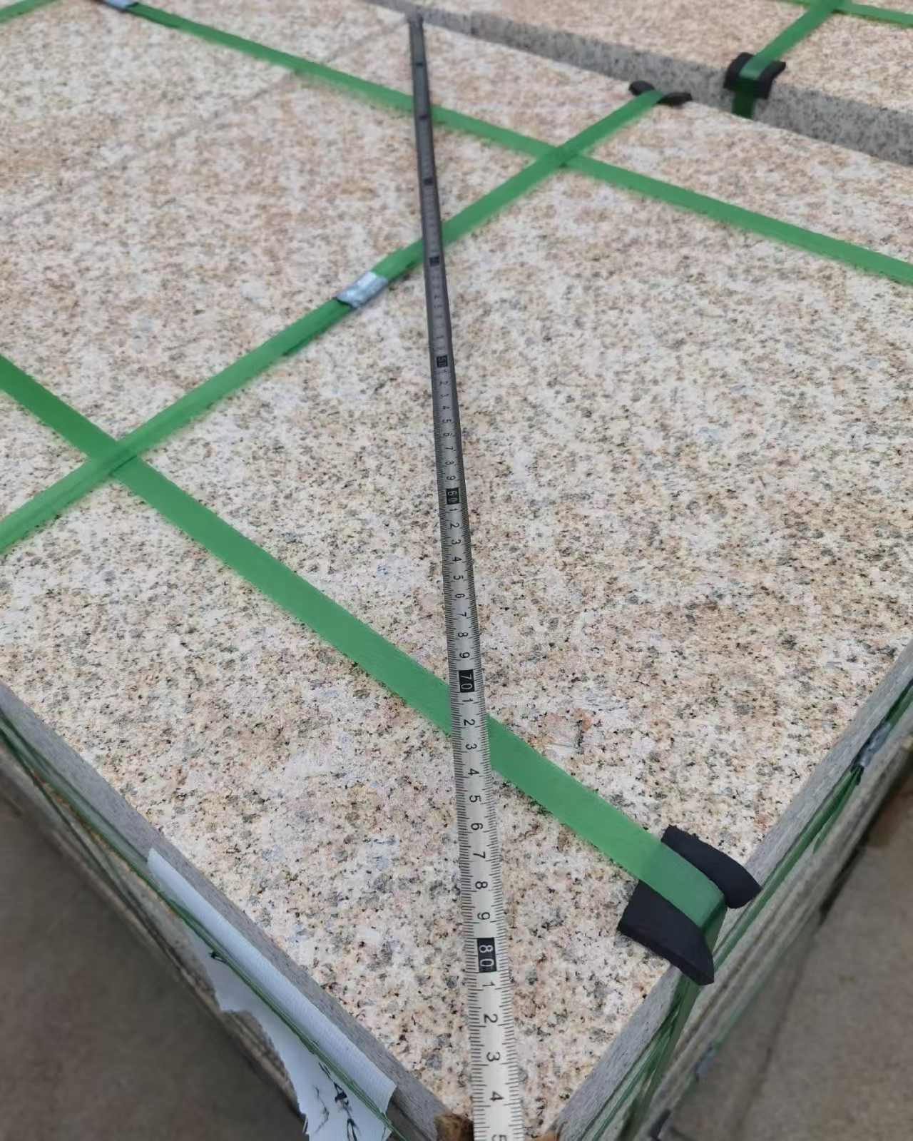 河南 黄金麻火烧面地铺石